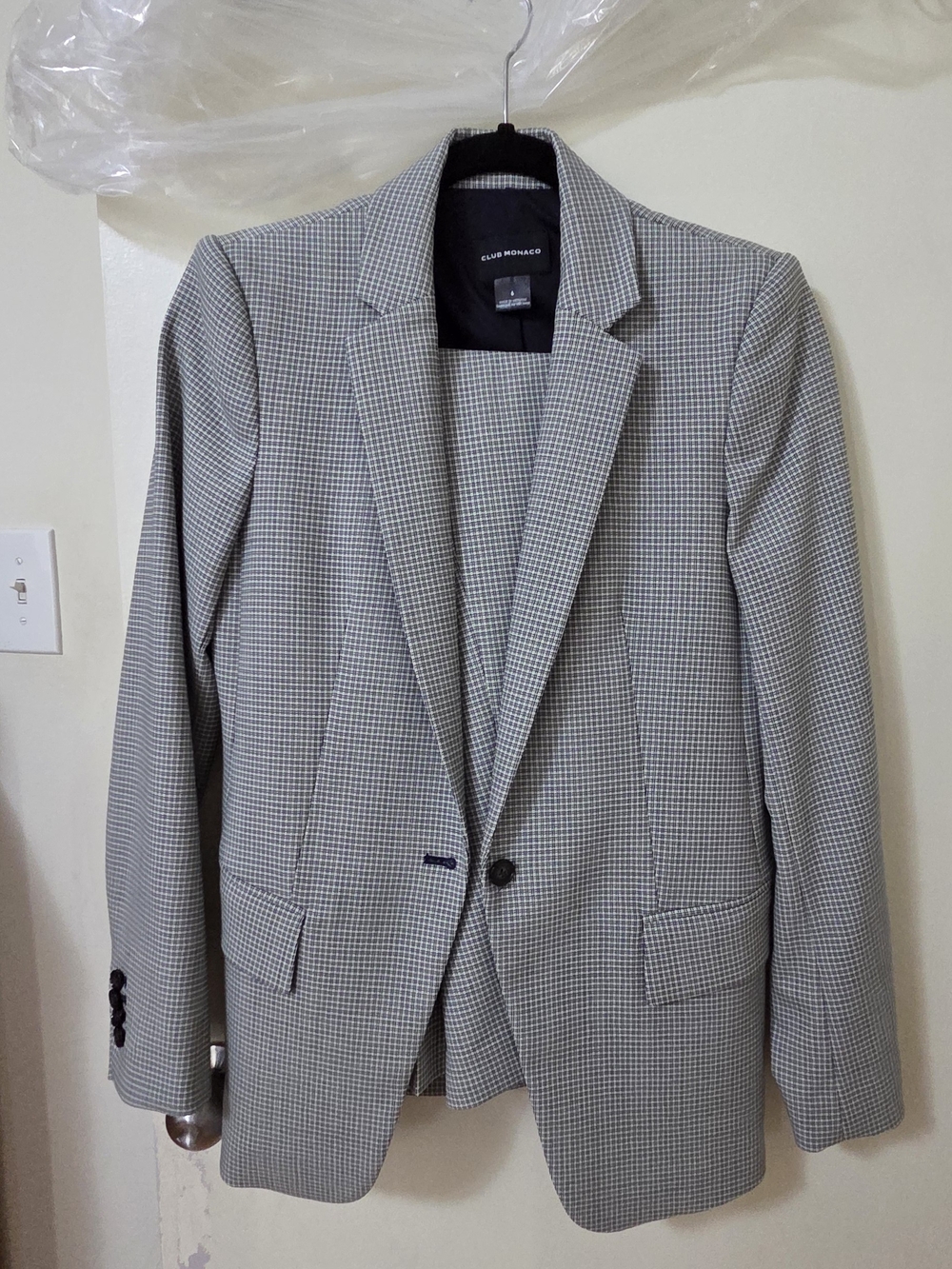 Club Monaco Light Green Suit, Size 6
